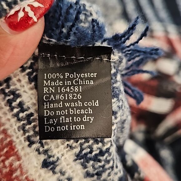 Just Cozy Blanket Fringed Scarf Red & Blue - Picture 8 of 16